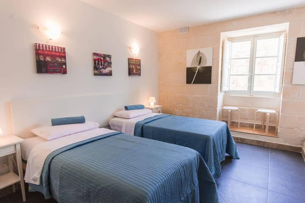 Central Valletta House Флориана Экстерьер фото